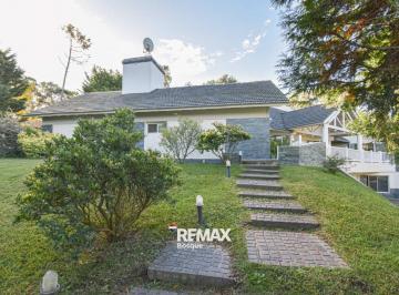 Casa · 600m² · 7 Ambientes · 4 Cocheras · Casa en Venta Cariló 6 Dorm. Cerca del Mar