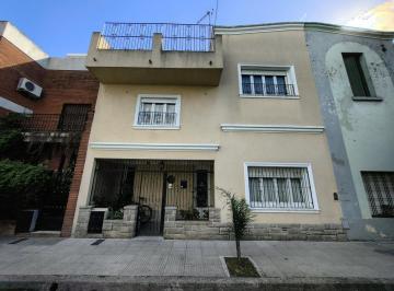 Casa · 132m² · 4 Ambientes · Venta Casa Lote Propio 3 Habitaciones Patio Terraz