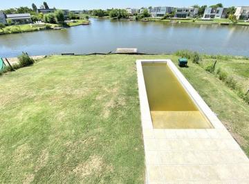 Casa · 196m² · 4 Ambientes · 1 Cochera · Venta Casa Estrenar Laguna y Pileta Cantón Islas