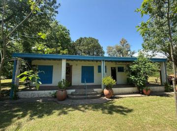 Casa · 125m² · 4 Ambientes · 2 Cocheras · Venta Casa 4 Ambientes Al Rio en Zarate Campana