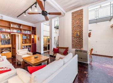 Casa · 226m² · 9 Ambientes · 1 Cochera · Venta V Crespo Espectacular Casa 300 m² 2 Plantas
