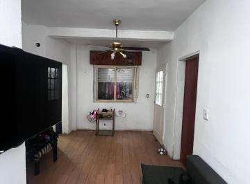 PH · 43m² · 3 Ambientes · Venta PH 3 Ambientes. Sin Expensas. Caseros.