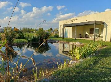 Casa · 123m² · 4 Ambientes · 1 Cochera · Venta Casa 4 Amb Laguna A9 B° San Sebastián Pilar