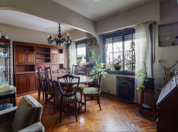 Departamento · 61m² · 4 Ambientes · Venta de Dpto 4 Amb. Excelente Zona Florida Mitre.