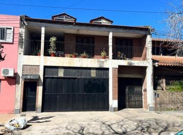 Casa · 450m² · 4 Ambientes · 2 Cocheras · Galpón en Venta La Plata