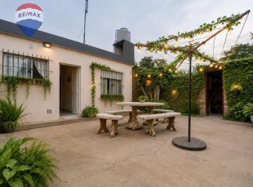 Casa · 80m² · 3 Ambientes · Casa en Venta Berazategui 2 Dorm. Parque