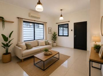Casa · 125m² · 5 Ambientes · 2 Cocheras · Casa en Venta Florencio Varela Parque