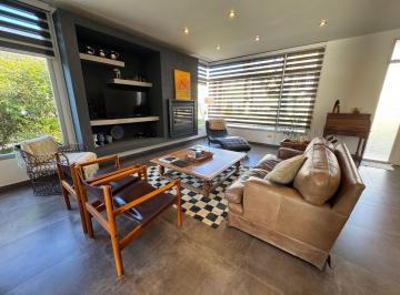 Casa · 191m² · 4 Ambientes · 2 Cocheras · Venta Casa Hudson Apto Credito 4 Ambientes