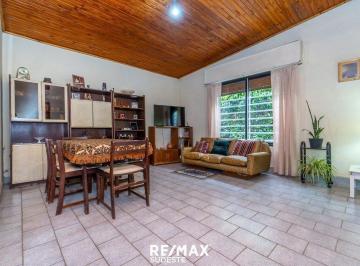 Casa · 170m² · 4 Ambientes · 2 Cocheras · Venta Casa Apta Crédito 3 Dorm. Barrio Km5