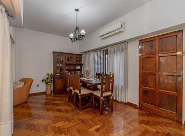 PH · 51m² · 4 Ambientes · Impecable y Amplio PH en Villa Sarmiento