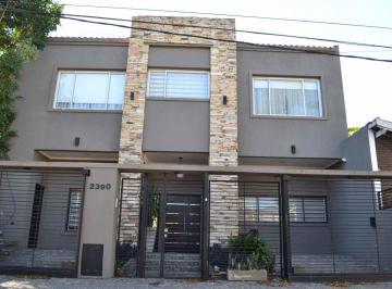 Casa · 239m² · 5 Ambientes · 2 Cocheras · Venta Casa Ciudad Jardín 5 Amb Pileta Cochera Cred