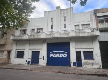 Depósito · 650m² · Deposito en Venta en Pergamino con Departamento