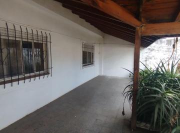Casa · 96m² · 3 Ambientes · 1 Cochera · Casa en Venta 3 Amb. Jardin, Cochera, Malv. Argenti