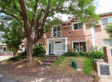 Casa · 175m² · 5 Ambientes · 2 Cocheras · Venta Casa 3dorm B° Cerrado El Portal San Isidro