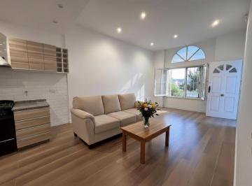 PH · 50m² · 3 Ambientes · Venta PH 3 Ambientes Barrio Naón Renovado Luminoso