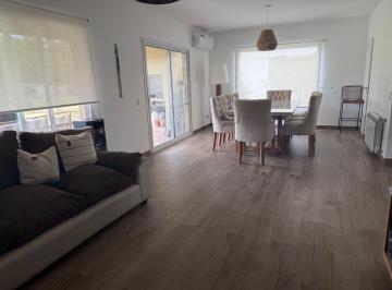 Casa · 150m² · 4 Ambientes · 2 Cocheras · Venta Casa Barrio San Matias con Pileta Luminosa