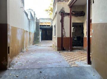 Bodega-Galpón · 173m² · Galpón a Refaccionar en Venta 327 m Monte Castro