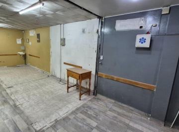 Local comercial · 70m² · Venta Local Comercial Av Marquez Pablo Podesta