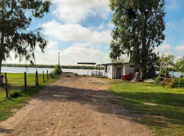 Casa · 262m² · 5 Ambientes · 1 Cochera · Se Vende Propiedad con Lote Al Rio - Sauce Viejo