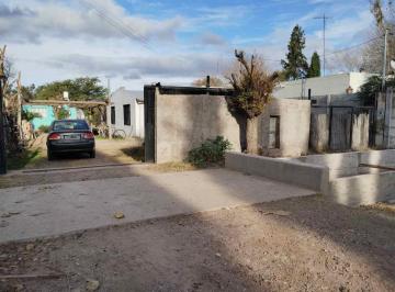 Casa · 100m² · 4 Ambientes · 1 Cochera · Venta 3 Propiedades Sobre Gran Terreno, San Martín