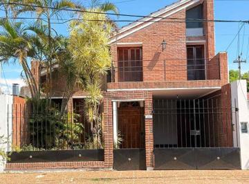 Casa · 375m² · 3 Ambientes · 2 Cocheras · Venta Casa - Corrientes Capital