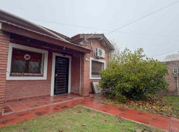 Casa · 251m² · 7 Ambientes · 2 Cocheras · Casa Multifamiliar 7amb + Casa 4amb en Venta