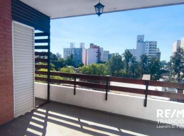 Departamento · 85m² · 3 Ambientes · 1 Cochera · Departamento Venta 2 Dorm C/coch. Microcentro Rcia