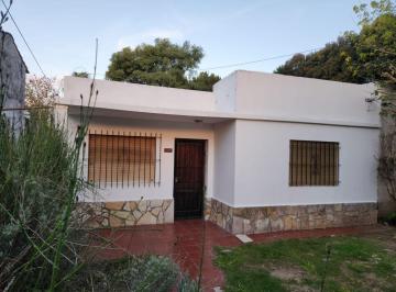 Casa · 85m² · 5 Ambientes · 1 Cochera · Casa en Venta Villa Elisa 2 Dorm.