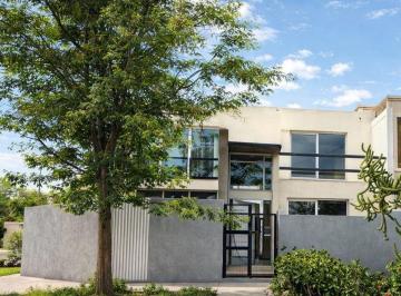 Departamento · 113m² · 4 Ambientes · 1 Cochera · Departamento Tipo Duplex a La Venta
