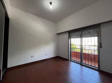 Casa · 270m² · 4 Ambientes · 1 Cochera · Venta de Casa + Galpon - Wilde - Apta Credito