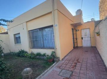 Casa · 150m² · 5 Ambientes · Casa 5 Amb, en Venta en Grand Bourg | Apto Credito