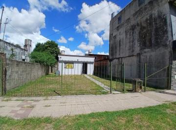 Casa · 63m² · 4 Ambientes · 1 Cochera · Venta de Casa y Quincho a Terminar en Merlo Bs As