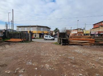 Fondo de comercio · 100m² · Aquilerde Importante Predio Comercial en Isidro C