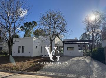 Casa · 181m² · 4 Ambientes · 4 Cocheras · Casa en San Matias a Estrenar