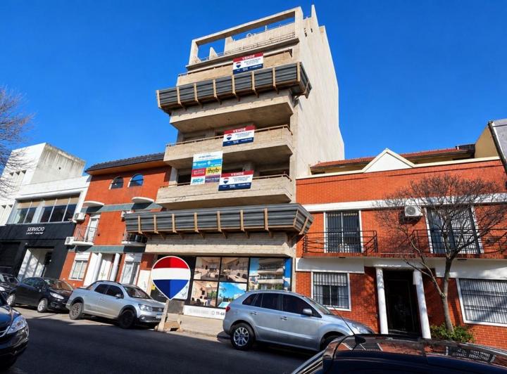 Departamento · 48m² · 2 Ambientes · 1 Cochera