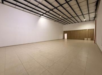 Local comercial · 210m² · 1 Ambiente · Local Comercial con Oficinas de 210 m² en Alquiler en Salta Al 3200