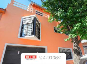 Casa · 210m² · 7 Ambientes · 2 Cocheras · Chalet 4 Dorm. Venta - Olivos
