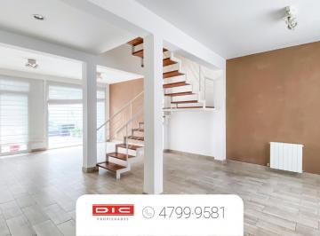 Casa · 230m² · 5 Ambientes · 2 Cocheras · Casa 5 Ambientes Venta - Olivos