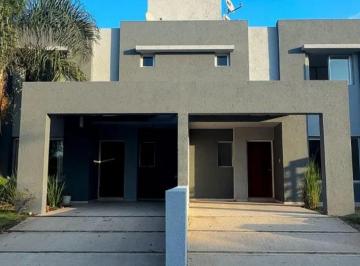 Casa de 5 ambientes, Córdoba · Barrio La Catalina Duplex a Estrenar 3 Dorm