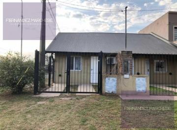 Casa · 40m² · 3 Ambientes · 1 Cochera · Casa en San Bernardo (Lujan)