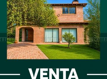 Casa · 160m² · 6 Ambientes · Casa en Venta en La Martona, Cañuelas, Resto de La Provincia