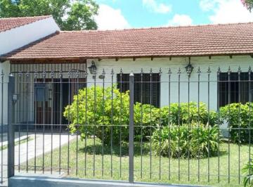 Casa de 4 ambientes, Almirante Brown · Casa en Alquiler en Burzaco