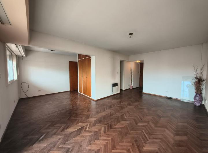 Departamento · 68m² · 5 Ambientes