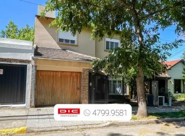 Casa · 223m² · 6 Ambientes · 1 Cochera · Casa 4 Dorm. Venta - La Lucila - Vias/maipu