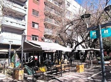 Departamento de 6 ambientes, Ciudad de Mendoza · Departamento en Venta Semipiso, 4 Dorm., Peatonal Sarmiento 232, Mendoza.