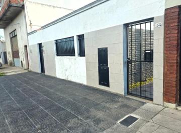tres-de-febrero-villa-bosch-venta-casa-3-ambientes · PH de 3 Ambientes con Gran Parque en Villa Bosch!