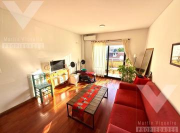 PH · 64m² · 3 Ambientes · PH en Venta con Balcón y Terraza Propia. Freire y Congreso.