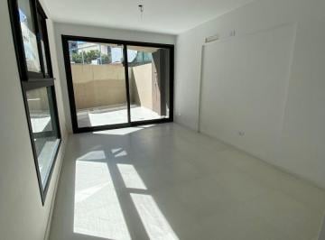 Departamento de 1 ambiente, Villa del Parque · Departamento Monoambientes con Patio en Alquiler