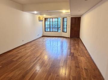 PH · 284m² · 8 Ambientes · 4 Cocheras · Alquiler de PH, Tipo Casa de 8 Ambientes en Belgrano R, Caba. Sin Expensas