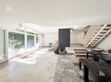 Casa · 330m² · 7 Ambientes · 2 Cocheras · Alquila Casona - Emilio Civit, Quinta Sección, Ciudad, Mendoza